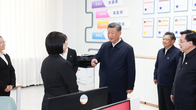  習近平在甘肅蘭州市考察調研